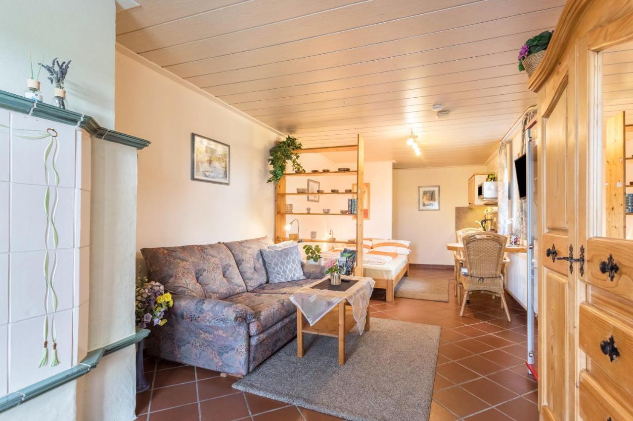 Haus Rosi Und Werner Lägenhet Emmerting Exteriör bild